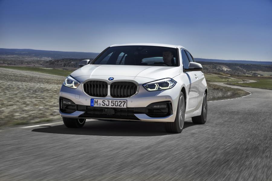  BMW 118i Sportline (F40) 2019 года  (WW) (фото 7 из 81)
